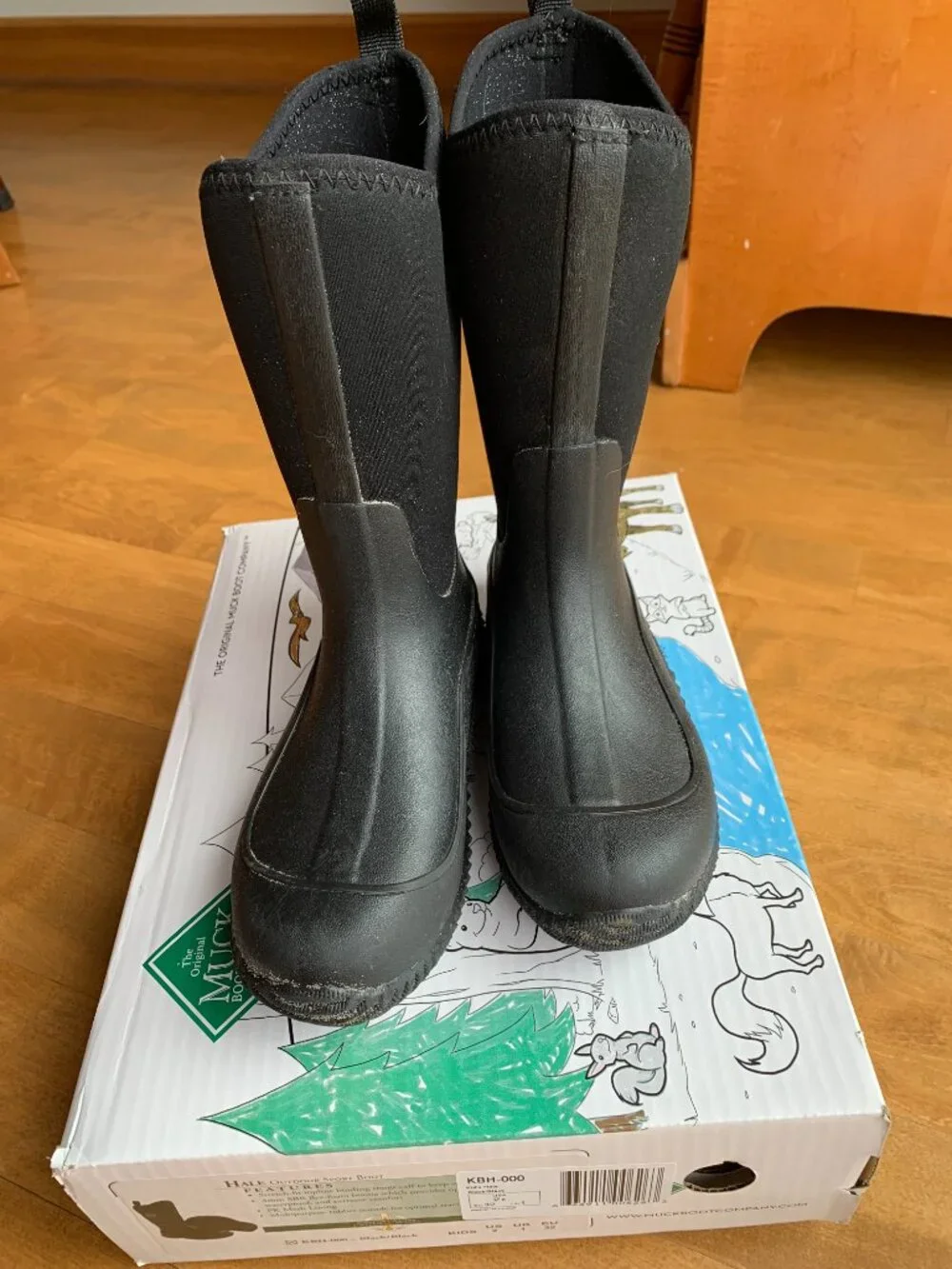 Kids Muck boots size 2